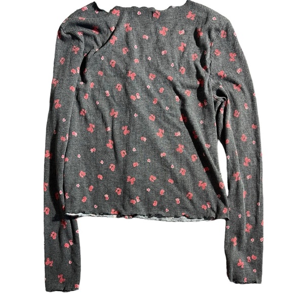 363-Grey and pink floral long sleeve top #floral #longsleeve #society212
Large - Picture 2 of 5